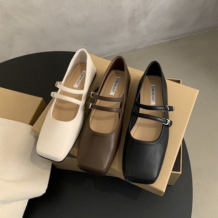 Retro small leather shoes women s versatile 2024 new spring and summer French Mary Jane shoes with skirt square head shallow mouth single shoes 35
Retro small leather shoes women s versatile 2024 new spring and summer French Mary Jane shoes with skirt square head shallow mouth single shoes 35