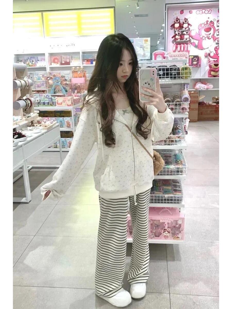 Black & White Striped Wide-Leg Slim Pants - Women s Autumn Petite Casual Drape Style XL бежевый
Black & White Striped Wide-Leg Slim Pants - Women s Autumn Petite Casual Drape Style XL бежевый