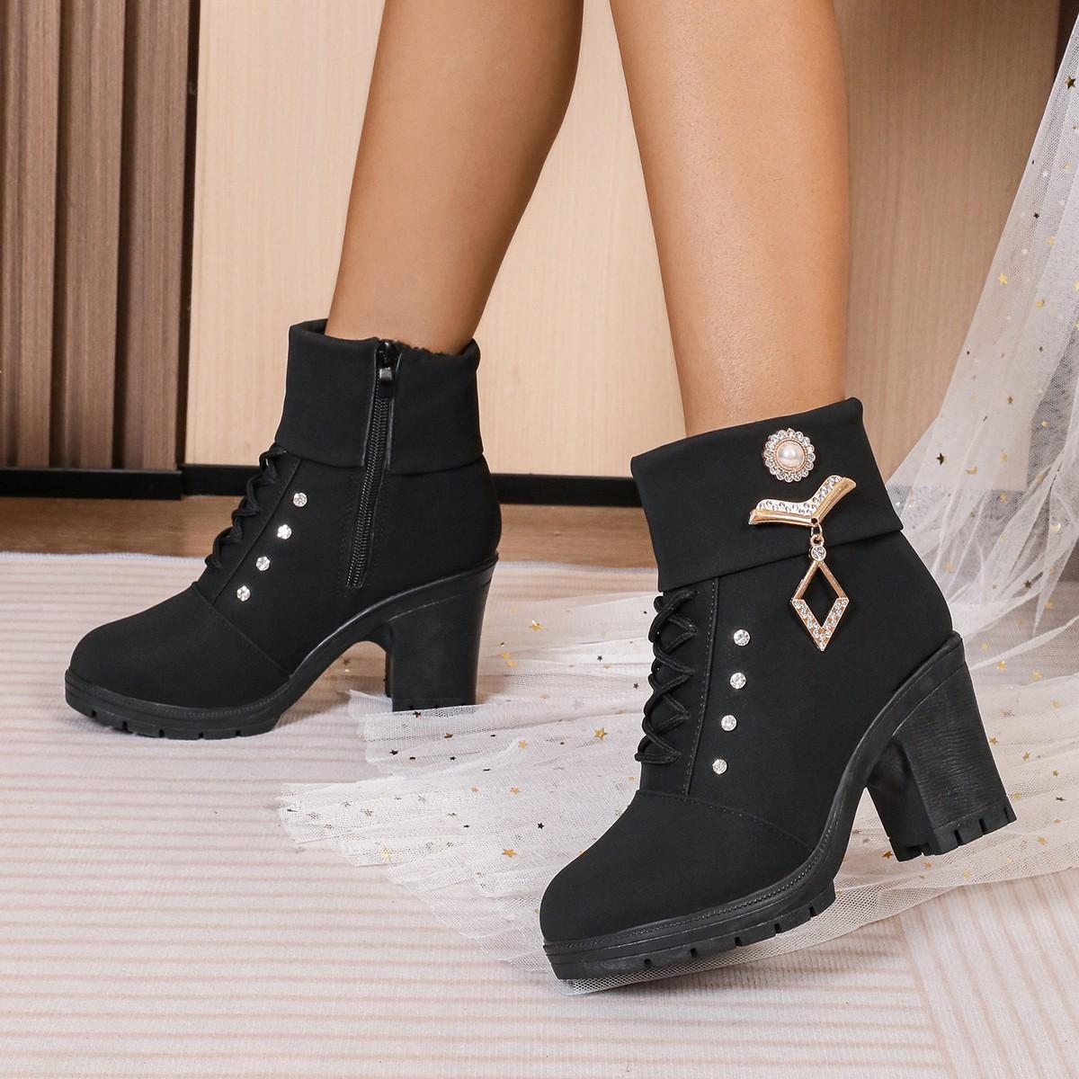 Foreign trade large size high heel thick heel short boots women s 2024 autumn and winter new zipper medium tube boots waterproof table thick bottom rh 41 чорний
Foreign trade large size high heel thick heel short boots women s 2024 autumn and winter new zipper medium tube boots waterproof table thick bottom rh 41 чорний