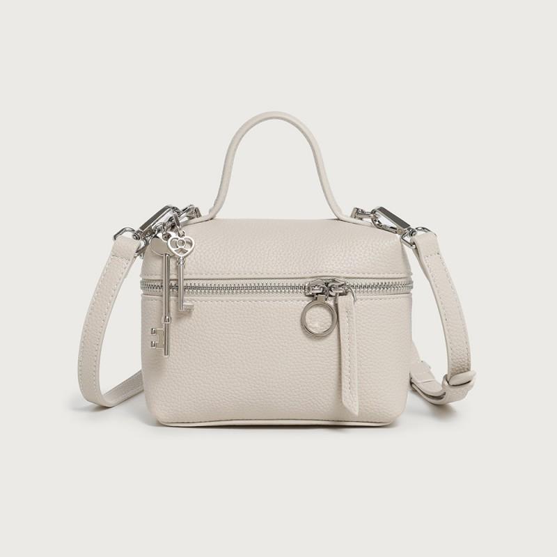 2025 New Style Exquisite Styling Makeup Box Bag Fashionable One-shoulder Cross-section High-quality Commuter Handbag Women покинуть белый
2025 New Style Exquisite Styling Makeup Box Bag Fashionable One-shoulder Cross-section High-quality Commuter Handbag Women покинуть белый