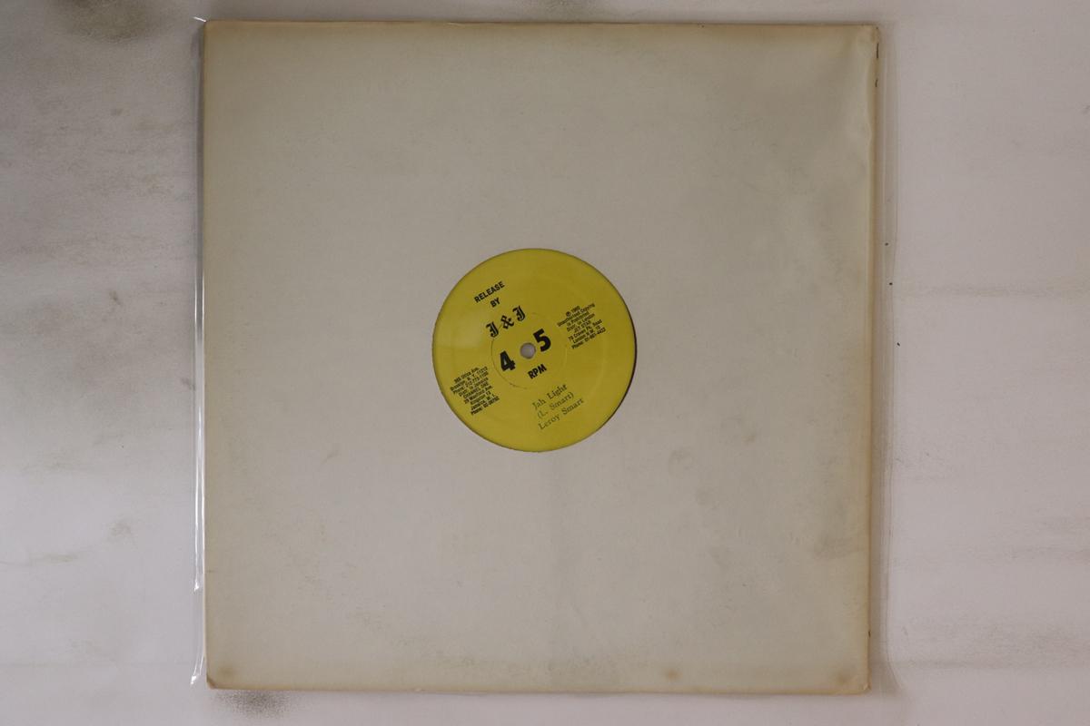 12-дюймовая пластинка LEROY SMART - Jah Light / Be Conscious JJ018 J&J 1980 US Регги, Ска и Даб Б/У
12-дюймовая пластинка LEROY SMART - Jah Light / Be Conscious JJ018 J&J 1980 US Регги, Ска и Даб Б/У