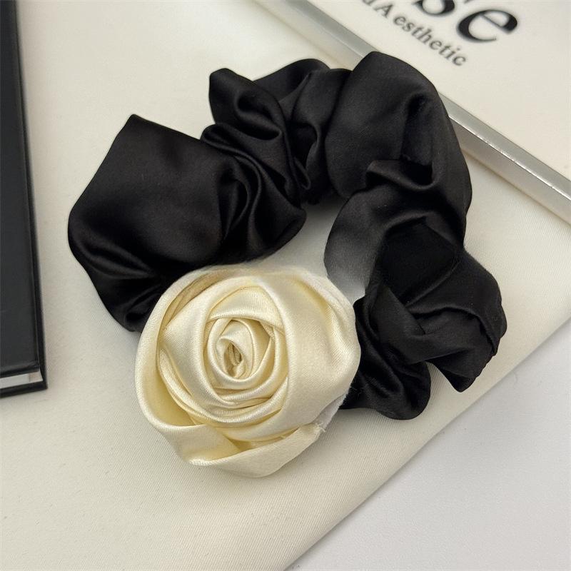 Элегантные шелковые резинки для волос с цветком розы для женщин и девочек, однотонные резинки для волос, резинки для хвостиков, аксессуары для волос белый
Элегантные шелковые резинки для волос с цветком розы для женщин и девочек, однотонные резинки для волос, резинки для хвостиков, аксессуары для волос белый