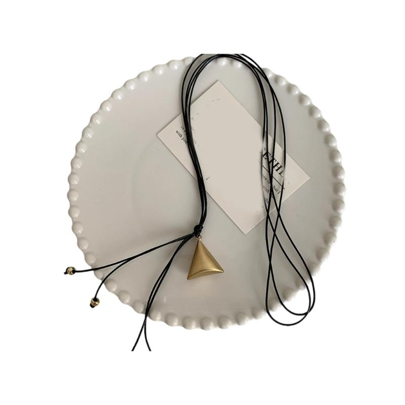 Minimalist Triangular Finge Pendant Necklace Featuring Adjustable Leather Cord Copper Lightweight Design for Everyday
Minimalist Triangular Finge Pendant Necklace Featuring Adjustable Leather Cord Copper Lightweight Design for Everyday