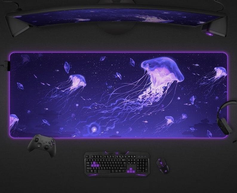 Jellyfish Desk Mat Anime Aesthetic Mouse Pad Space Ocean Purple XXL Large Gaming Deskmat Rgb Led Light Glow Big Long Mousepad 600x300x3mm
Jellyfish Desk Mat Anime Aesthetic Mouse Pad Space Ocean Purple XXL Large Gaming Deskmat Rgb Led Light Glow Big Long Mousepad 600x300x3mm