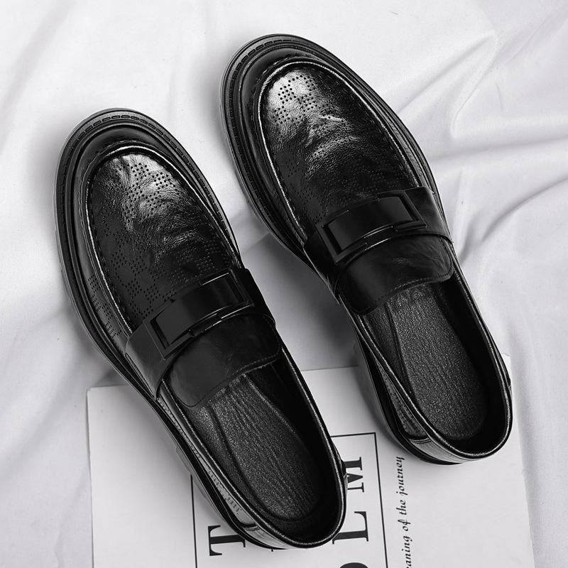 Leather shoes men s 2025 summer new hollow casual breathable lazy youth loafer tide 2025 38
Leather shoes men s 2025 summer new hollow casual breathable lazy youth loafer tide 2025 38