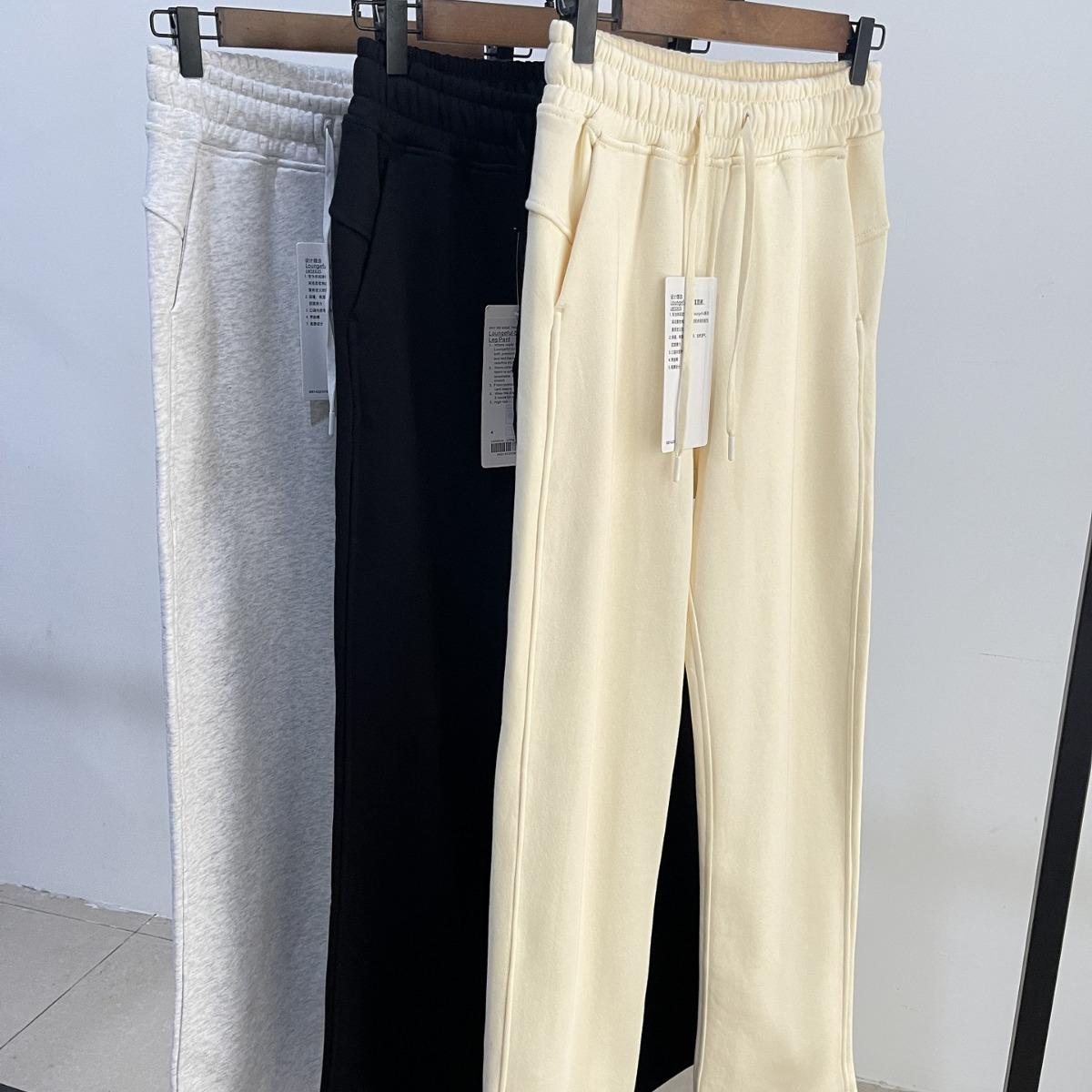 Lulu Same Style Velvet Loungeful Women s Winter Sweatpants – Casual, Versatile, and Stylish
Lulu Same Style Velvet Loungeful Women s Winter Sweatpants – Casual, Versatile, and Stylish