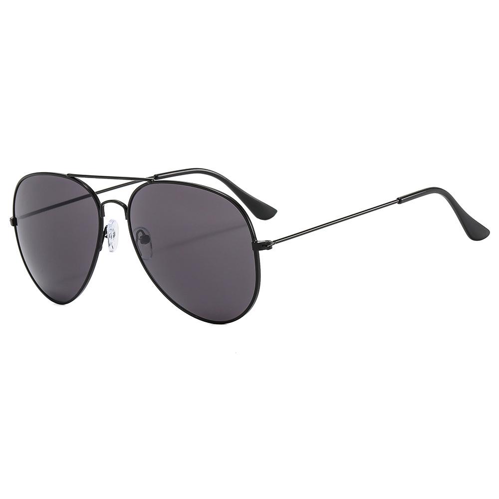 Classic Men s Sunglasses Fashionable Pilot Style Sunglasses Metal Frame Sunglasses Women s Outdoor Driving Box Sunglasses UV400
Classic Men s Sunglasses Fashionable Pilot Style Sunglasses Metal Frame Sunglasses Women s Outdoor Driving Box Sunglasses UV400
