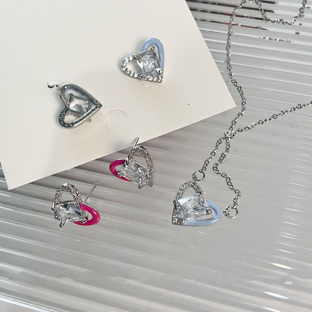 Милые симпатичные ретро японские корейские серьги-гвоздики для женщин ожерелье модные украшения в форме сердца blue-earrings
Милые симпатичные ретро японские корейские серьги-гвоздики для женщин ожерелье модные украшения в форме сердца blue-earrings