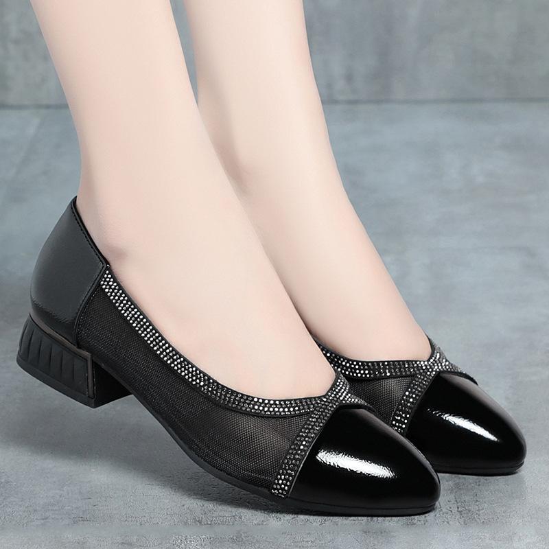 Черные элегантные модные босоножки, женская обувь 2025 года, высококачественная микрофибра, кожа, сетка, стразы, туфли на среднем каблуке, удобные 36(Foot23cm)
Черные элегантные модные босоножки, женская обувь 2025 года, высококачественная микрофибра, кожа, сетка, стразы, туфли на среднем каблуке, удобные 36(Foot23cm)