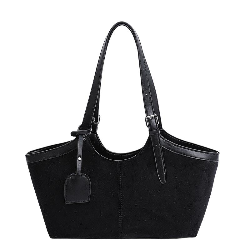 Simple casual tote bag women s 2025 autumn new high-value foreign style one-shoulder armpit light luxury handbag
Simple casual tote bag women s 2025 autumn new high-value foreign style one-shoulder armpit light luxury handbag