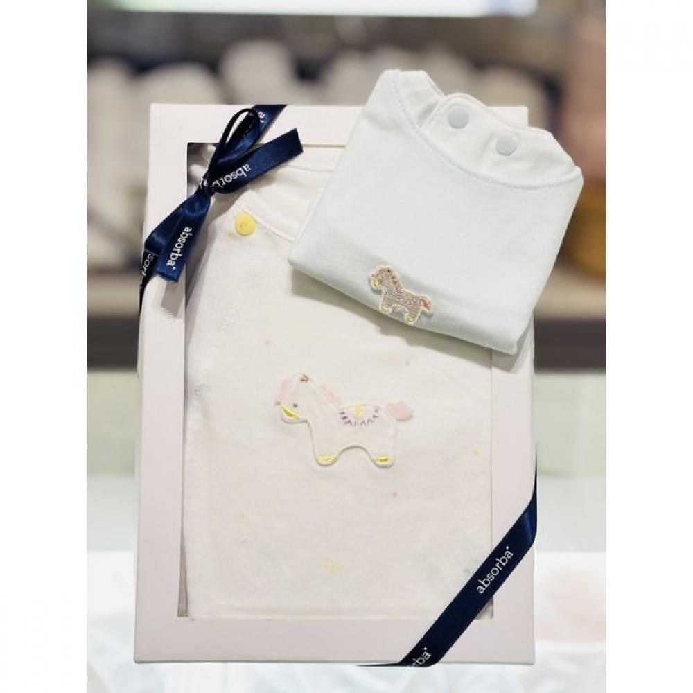 Absorba Spring 26 Collection Chelsea Romper + Bib Set A1110610 BACK IVORY/80(6-12M)
Absorba Spring 26 Collection Chelsea Romper + Bib Set A1110610 BACK IVORY/80(6-12M)