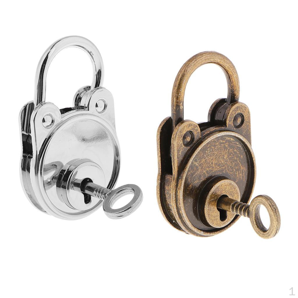 2 Pieces Old Vintage Style Mini Padlocks Bronze + Sliver
2 Pieces Old Vintage Style Mini Padlocks Bronze + Sliver