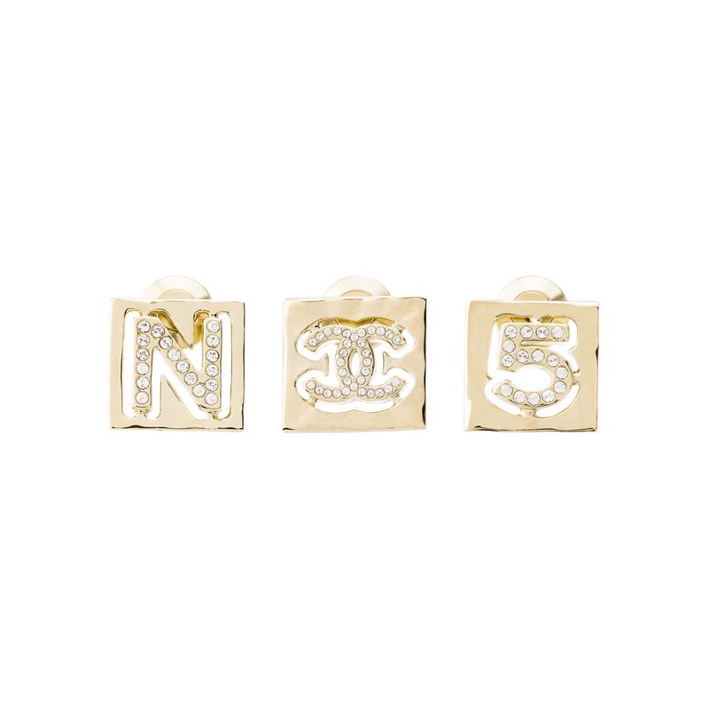 CHANEL Fashion Classic LOGO Metal Rhinestone Brooch Set Gold золотий
CHANEL Fashion Classic LOGO Metal Rhinestone Brooch Set Gold золотий
