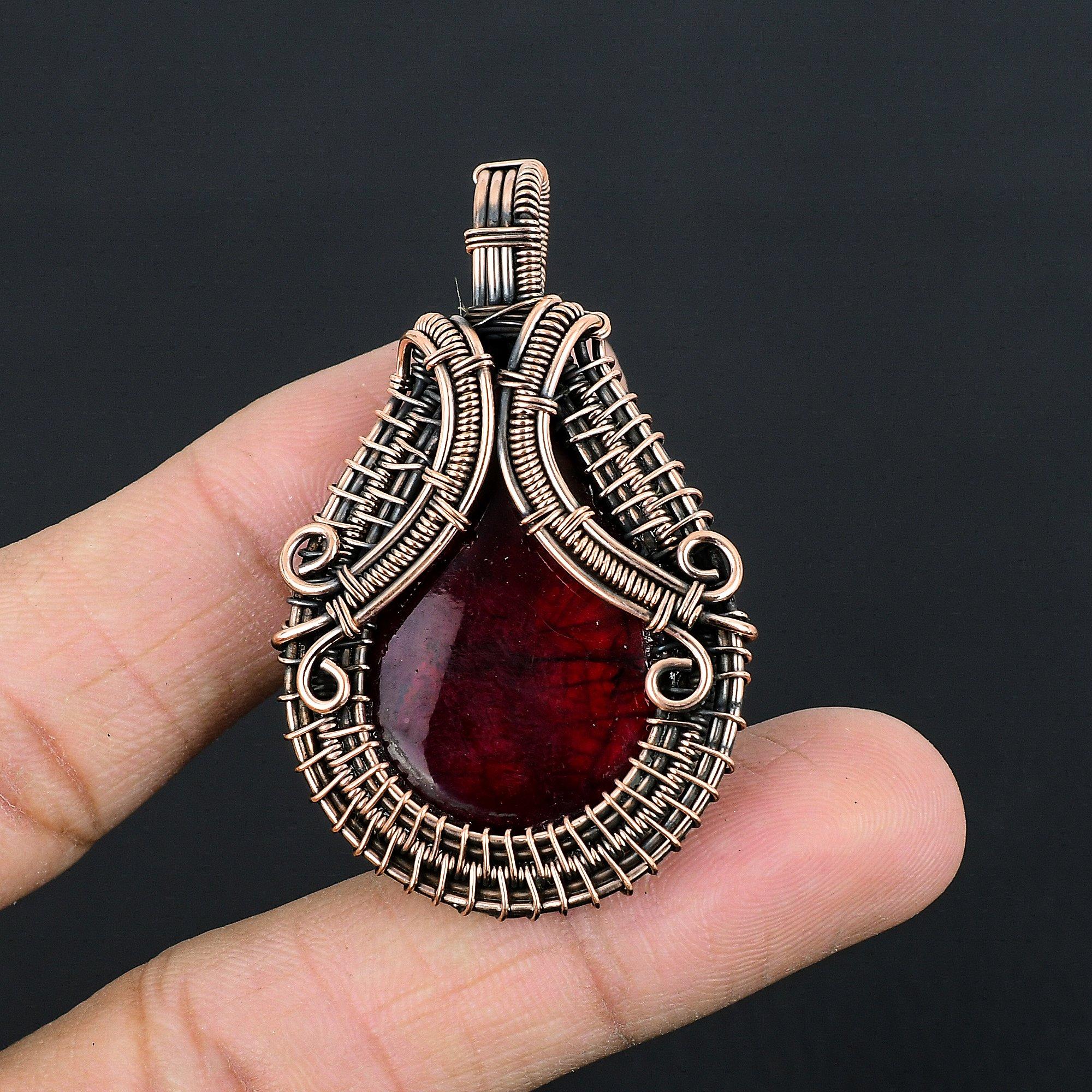 Подвеска из красного лабрадорита, украшение, обернутое медной проволокой 999 пробы, подвеска с драгоценным камнем, ювелирное изделие ручной работы, свадебный подарок 2.55 Inches
Подвеска из красного лабрадорита, украшение, обернутое медной проволокой 999 пробы, подвеска с драгоценным камнем, ювелирное изделие ручной работы, свадебный подарок 2.55 Inches