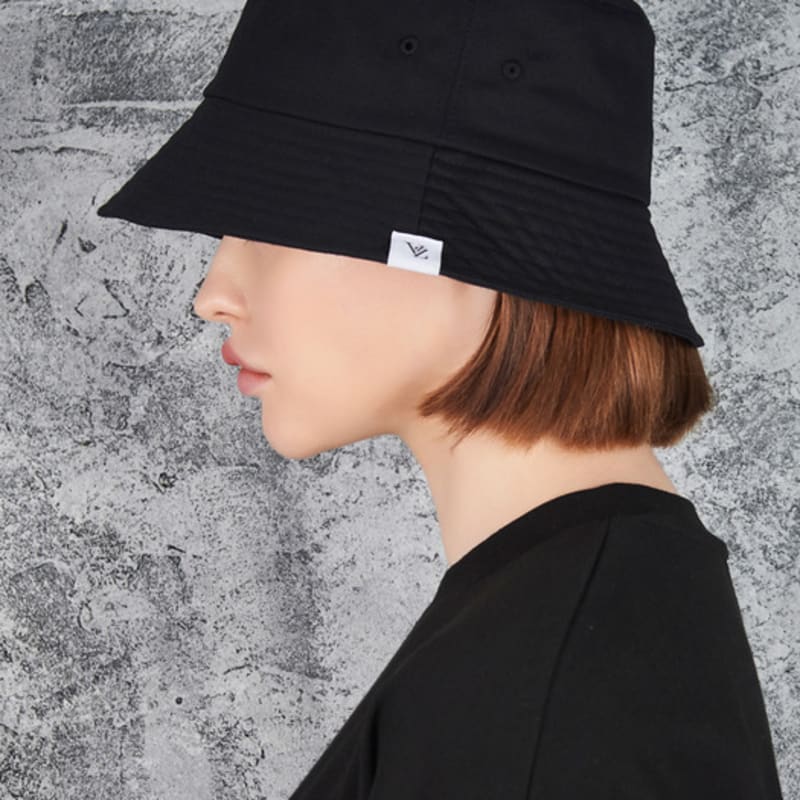 VARZAR Монограммная этикетка Цвет Панама Черный FREE
VARZAR Монограммная этикетка Цвет Панама Черный FREE