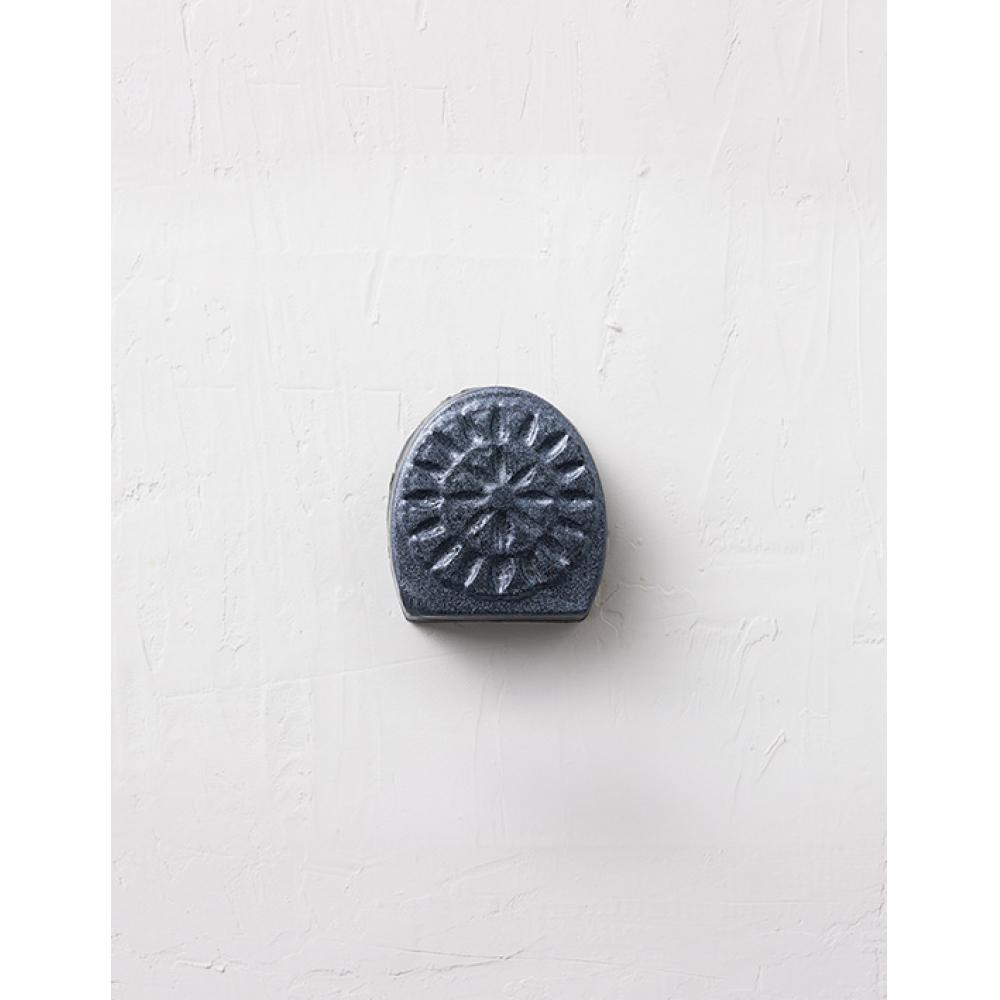 Rush Charcoal Individual Soap Facial Soap
Rush Charcoal Individual Soap Facial Soap