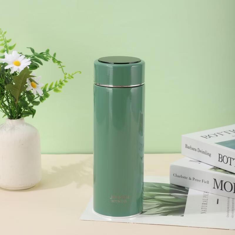 OLOEY Classic Stainless Steel Insulated Bottle
OLOEY Classic Stainless Steel Insulated Bottle