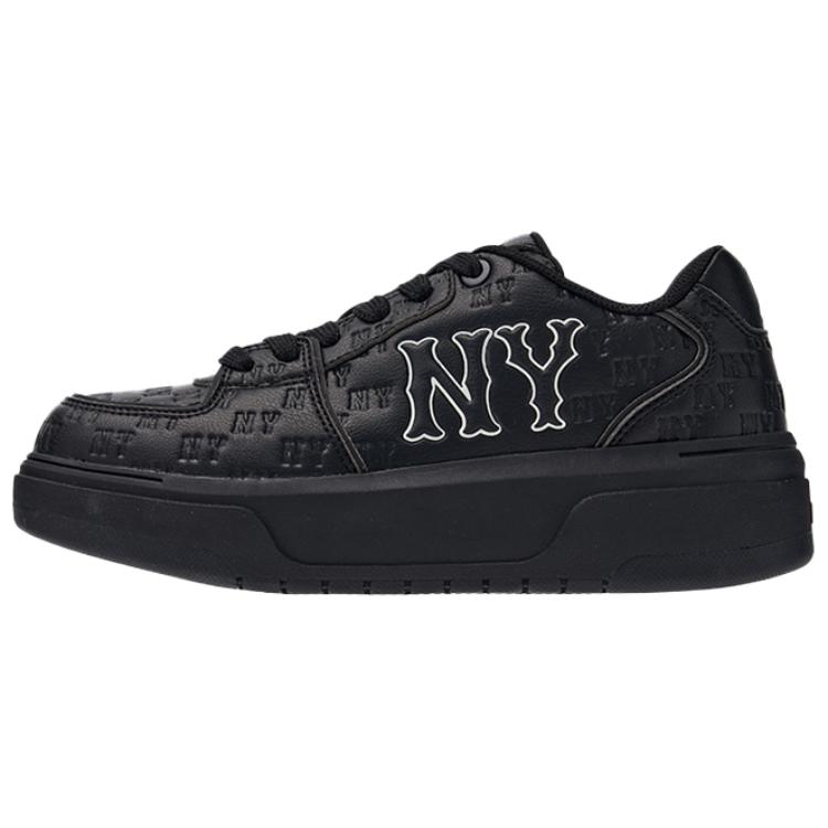 MLB New York Yankees Slip Resistant Abrasion Resistant Low top Skateboard Shoes Unisex Black 3ASXE015N-50BKS 36.5
MLB New York Yankees Slip Resistant Abrasion Resistant Low top Skateboard Shoes Unisex Black 3ASXE015N-50BKS 36.5