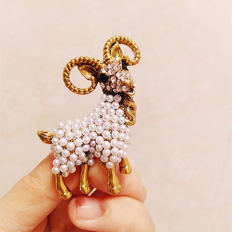 Vintage Chick Goat Scorpion Deer Animal Brooch Cute Pearl Animal Pin Badge Chest Brooches Accessories Children Gift
Vintage Chick Goat Scorpion Deer Animal Brooch Cute Pearl Animal Pin Badge Chest Brooches Accessories Children Gift