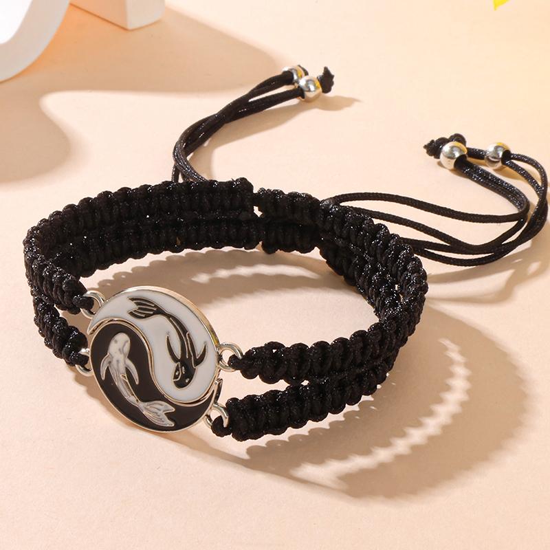 2Pcs/Set Fish Tai Chi Braided Bracelet For Women Men Best Friends Adjustable Wristband Couple Jewelry as the picture
2Pcs/Set Fish Tai Chi Braided Bracelet For Women Men Best Friends Adjustable Wristband Couple Jewelry as the picture