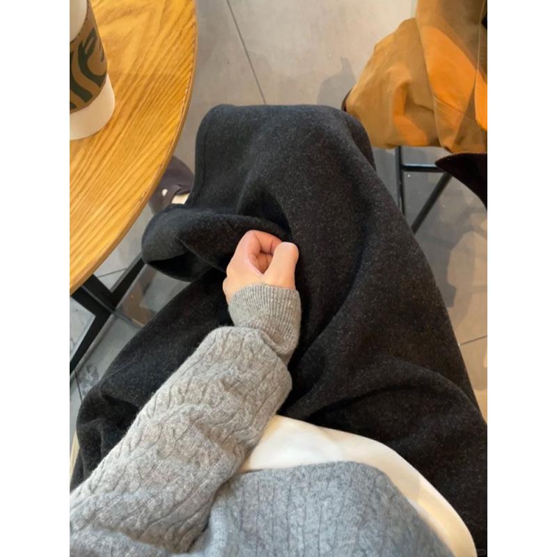 Black-Gray Plus Size Wool Wide-Leg Pants for Women - Autumn/Winter, High-End, Soft, Good Drape, Suitable for Chubby and Petite Girls. L
Black-Gray Plus Size Wool Wide-Leg Pants for Women - Autumn/Winter, High-End, Soft, Good Drape, Suitable for Chubby and Petite Girls. L
