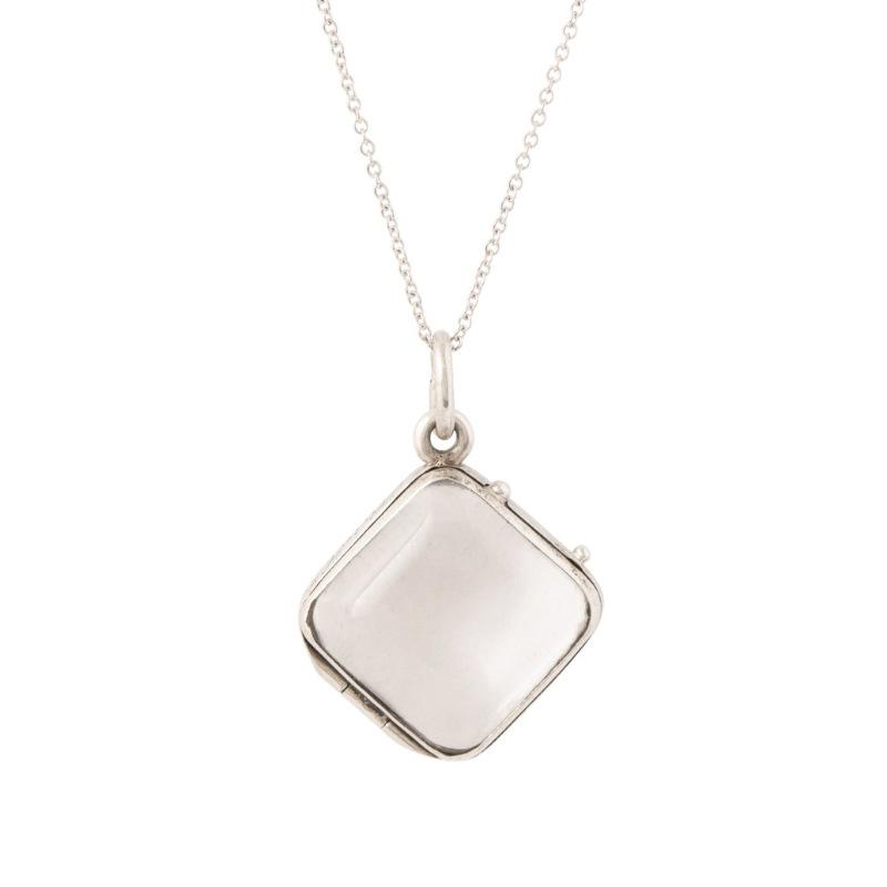 Personalized Necklace Open And Close Love Ling-Shaped Photo Album Pendant Necklace Collarbone Chain Electroplated Gold Color Retention
Personalized Necklace Open And Close Love Ling-Shaped Photo Album Pendant Necklace Collarbone Chain Electroplated Gold Color Retention