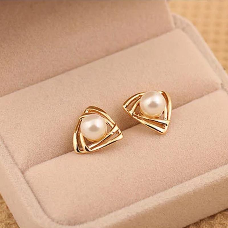 Selling Fashion Personality Earrings Smooth Imitation Pearl Earrings For Women Boucle D oreille Femme 2017 Stud Earrings Brincos
Selling Fashion Personality Earrings Smooth Imitation Pearl Earrings For Women Boucle D oreille Femme 2017 Stud Earrings Brincos