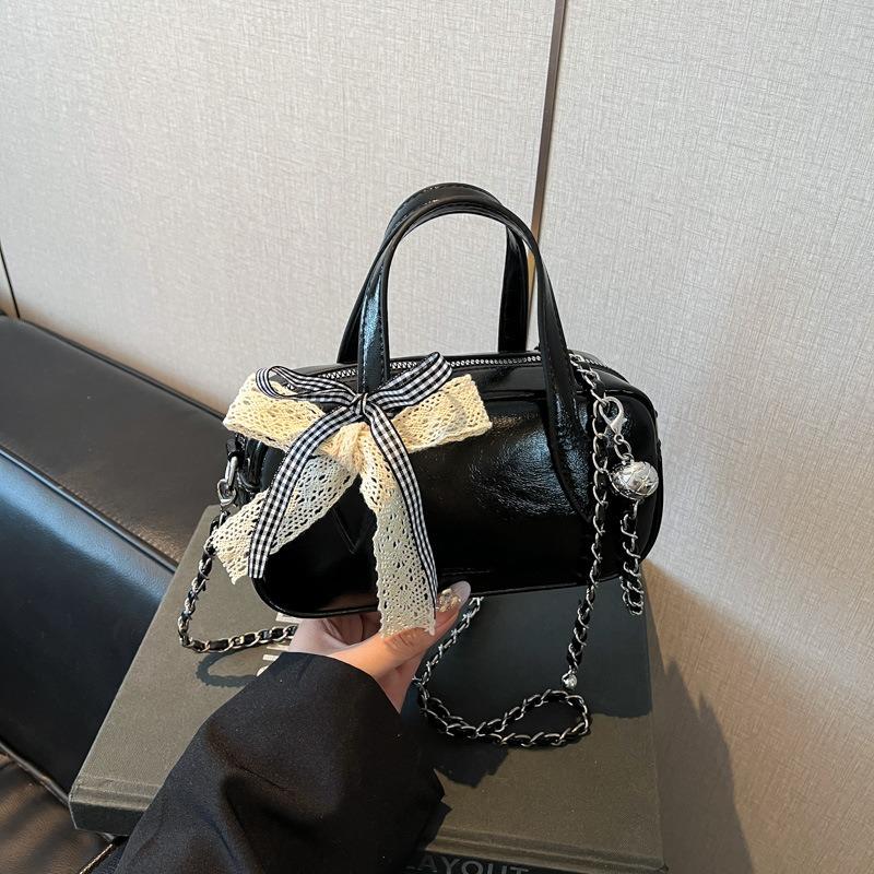 Премиальная сумка женская весенне-летняя новая модная сумка-мессенджер повседневная портативная сумка-боулинг чёрный
Премиальная сумка женская весенне-летняя новая модная сумка-мессенджер повседневная портативная сумка-боулинг чёрный