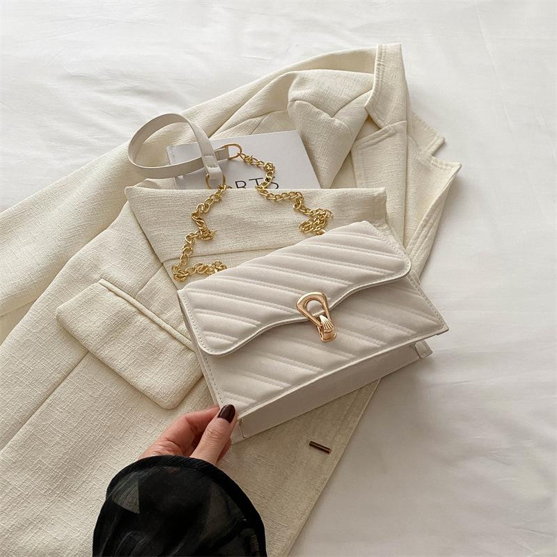 Fashion Trend Small Square Bag Crossbody Bag Fashion Trend Bag Women s 2024 Summer New Simple Casual Shoulder Bag білий
Fashion Trend Small Square Bag Crossbody Bag Fashion Trend Bag Women s 2024 Summer New Simple Casual Shoulder Bag білий