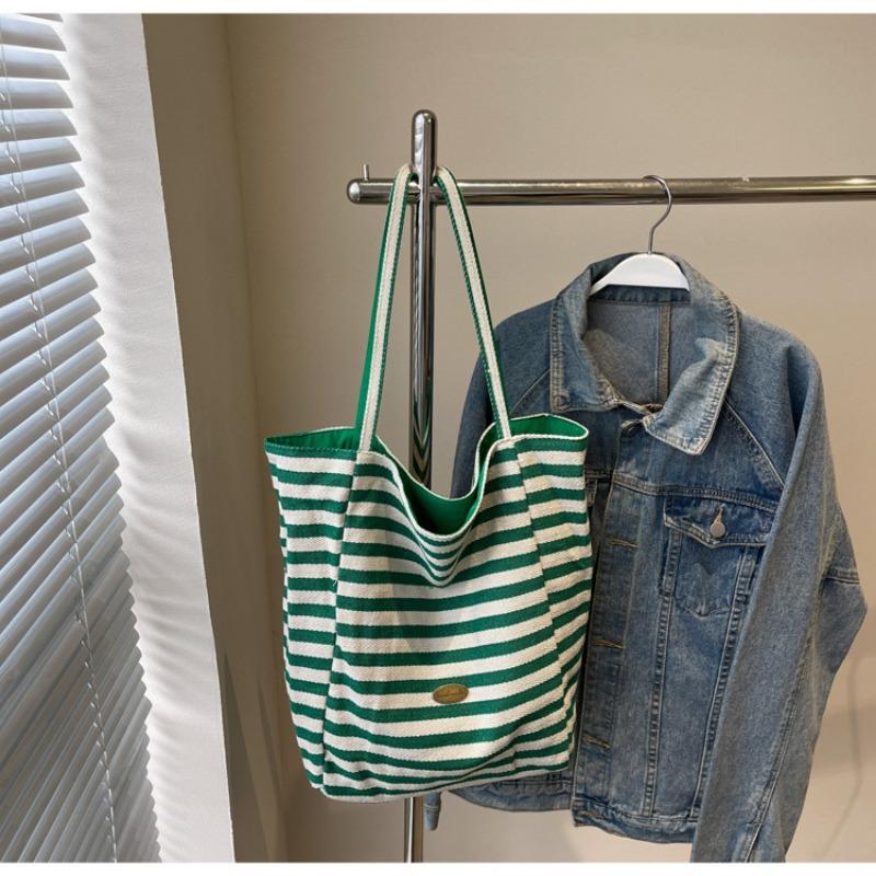 Вместительная наплечная сумка, студенческая сумка, повседневная полосатая сумка-тоут, женская портативная сумка через плечо зелёный
Вместительная наплечная сумка, студенческая сумка, повседневная полосатая сумка-тоут, женская портативная сумка через плечо зелёный