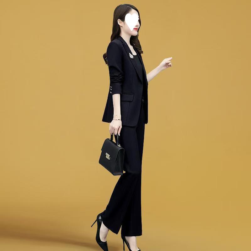 Spring 2025 Slim Fit Fashion Suit: Women s Two-Piece Set with Micro Flare Pants M
Spring 2025 Slim Fit Fashion Suit: Women s Two-Piece Set with Micro Flare Pants M