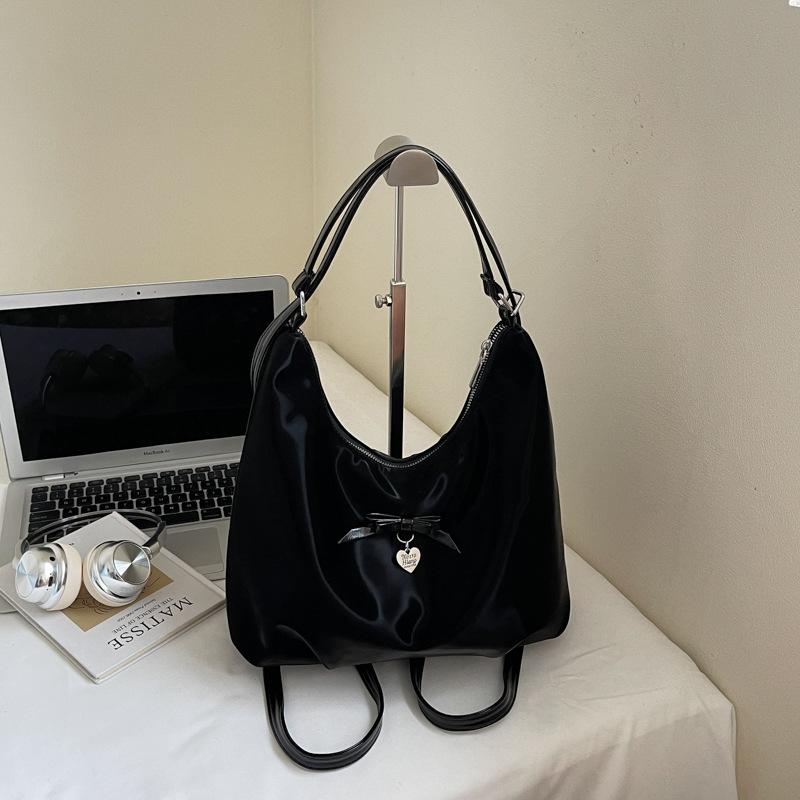 Stylish and simple commuter bag women s summer new casual versatile backpack single shoulder tote bag
Stylish and simple commuter bag women s summer new casual versatile backpack single shoulder tote bag
