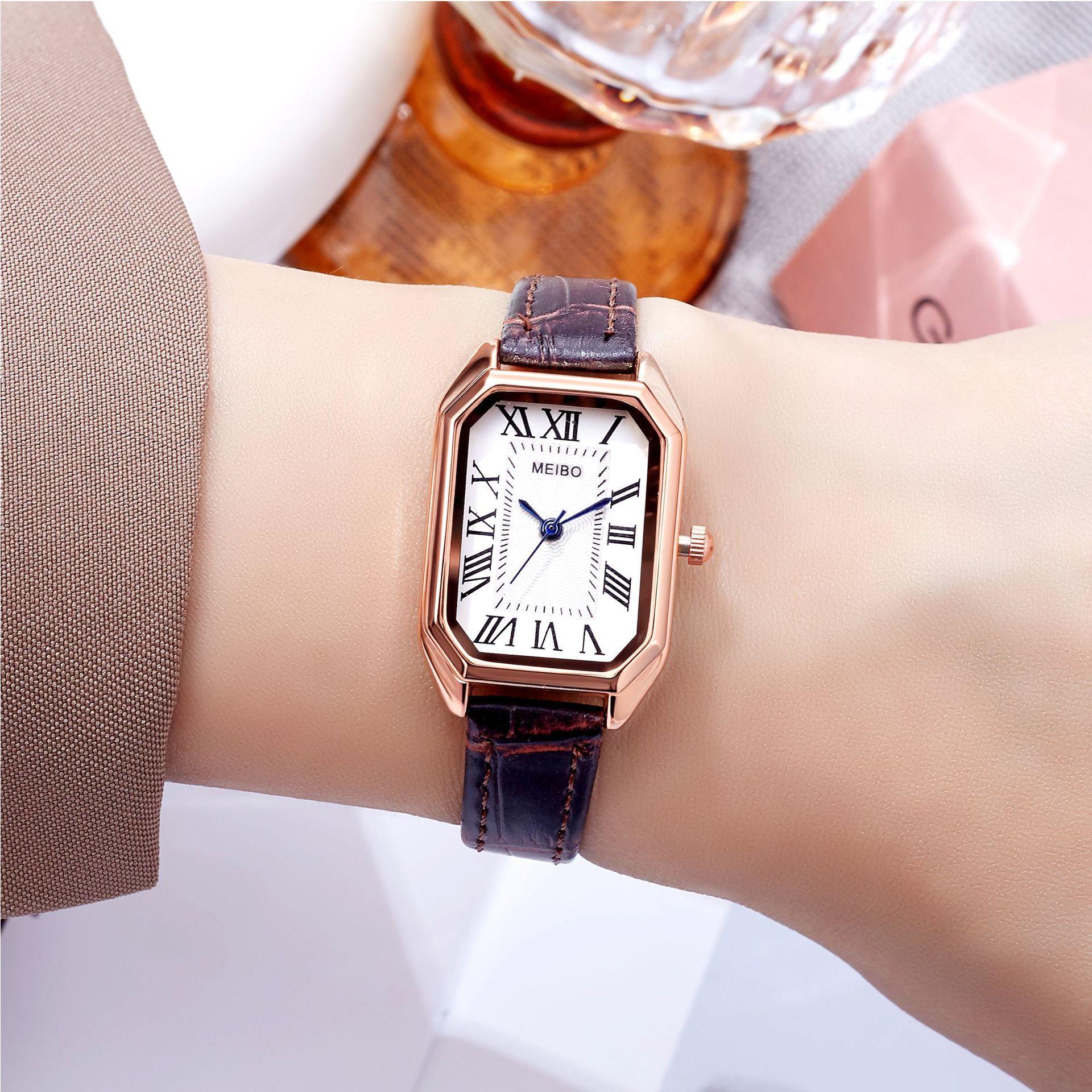 Belt Women S Watch, Hundred Tower Snake Pattern Simple Blue Needle Women S Watch, Light Luxury Niche Literary And Art Student Watch
Belt Women S Watch, Hundred Tower Snake Pattern Simple Blue Needle Women S Watch, Light Luxury Niche Literary And Art Student Watch