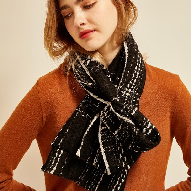 Versatile Plaid Cashmere Scarf: Unisex Autumn-Winter Snood, Light Shrinkage, Long, Woven Design чёрный
Versatile Plaid Cashmere Scarf: Unisex Autumn-Winter Snood, Light Shrinkage, Long, Woven Design чёрный