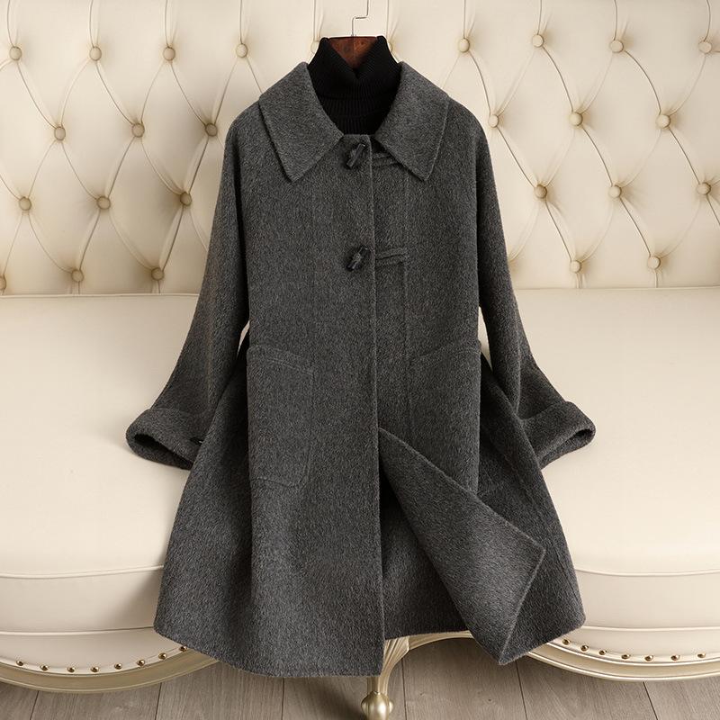 Double-sided cashmere coat women s medium and long autumn and winter new loose high-end horn button woolen coat S(90-105) темно-сірий
Double-sided cashmere coat women s medium and long autumn and winter new loose high-end horn button woolen coat S(90-105) темно-сірий