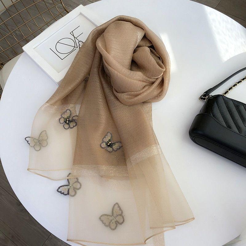 Роскошный брендовый женский шарф, модные шелковые шарфы с принтом, летние шали и накидки, мягкая женская бандана из пашмины, платок, хиджаб
Роскошный брендовый женский шарф, модные шелковые шарфы с принтом, летние шали и накидки, мягкая женская бандана из пашмины, платок, хиджаб