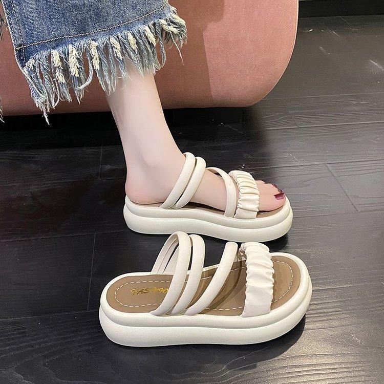 Две носить с юбкой тапочки женские летние новые толстоподошвенные маффины мягкая подошва пляжные сандалии 40
Две носить с юбкой тапочки женские летние новые толстоподошвенные маффины мягкая подошва пляжные сандалии 40