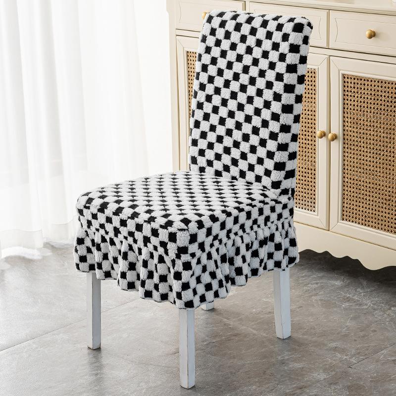 Осенний новый чехол для стула Зимний комфортный бархатный утолщенный чехол для обеденного стола универсальный универсальный чехол для табурета 42*38*38cm
Осенний новый чехол для стула Зимний комфортный бархатный утолщенный чехол для обеденного стола универсальный универсальный чехол для табурета 42*38*38cm