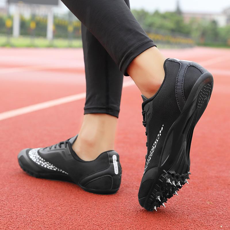 New autumn low-top fashion simple style running shoes training shoes with nails metal spikes jogging sneakers 45 чорний
New autumn low-top fashion simple style running shoes training shoes with nails metal spikes jogging sneakers 45 чорний