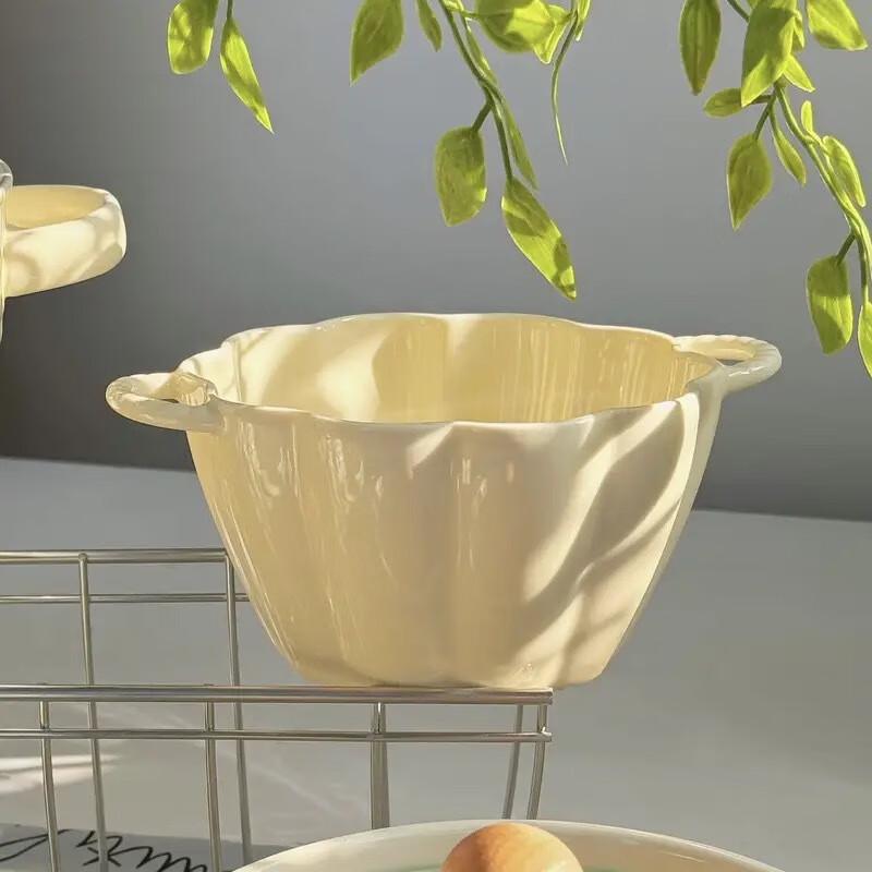 Korean Cream Style Ceramic Soup & Noodle Bowls Small Pumpkin Handle Bowl
Korean Cream Style Ceramic Soup & Noodle Bowls Small Pumpkin Handle Bowl