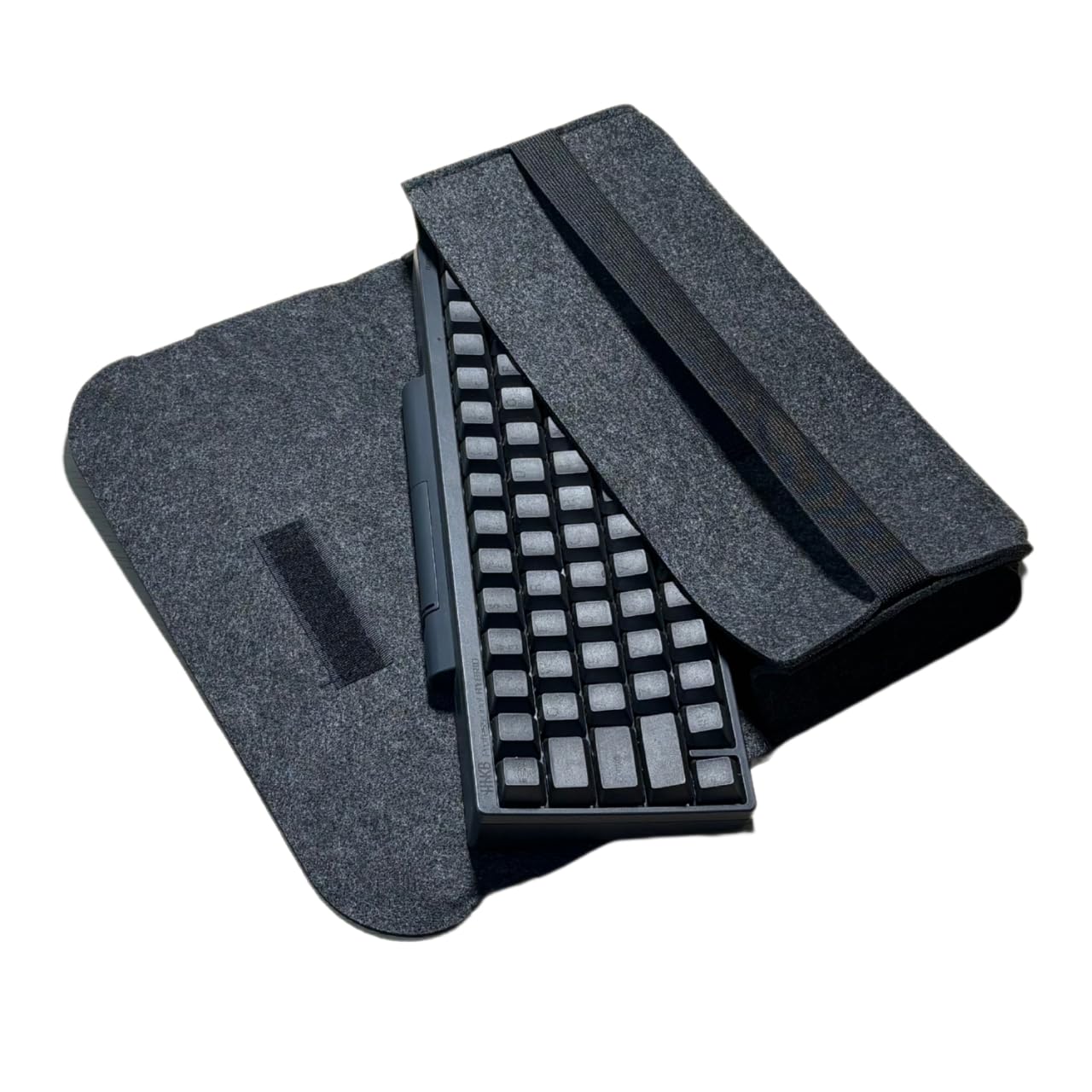Fujikura Kobo HHKB exclusive soft case Easy to carry Protects keyboards from scratches with HHKB except Made of thick felt material high-quality чорний
Fujikura Kobo HHKB exclusive soft case Easy to carry Protects keyboards from scratches with HHKB except Made of thick felt material high-quality чорний