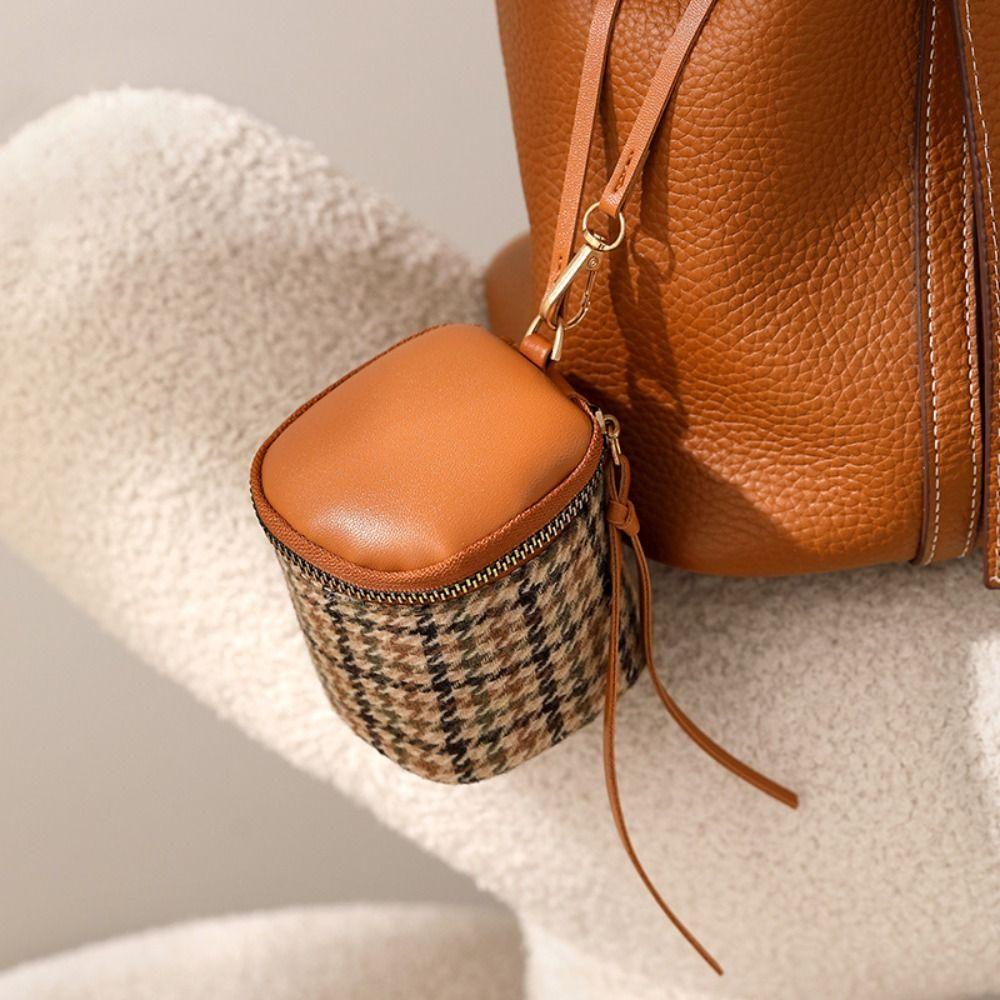 Leather Houndstooth Zipper Wallet Canvas Mini Storage Bag Practical Makeup Bag Women чорний
Leather Houndstooth Zipper Wallet Canvas Mini Storage Bag Practical Makeup Bag Women чорний