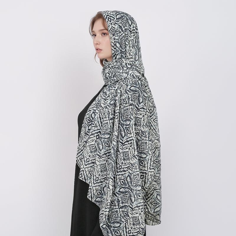 Принтованный вискозный хиджаб для женщин мусульманский шарф длинная шаль бандана фуляр исламский тюрбан повязка на голову обертывание цветочный платок
Принтованный вискозный хиджаб для женщин мусульманский шарф длинная шаль бандана фуляр исламский тюрбан повязка на голову обертывание цветочный платок