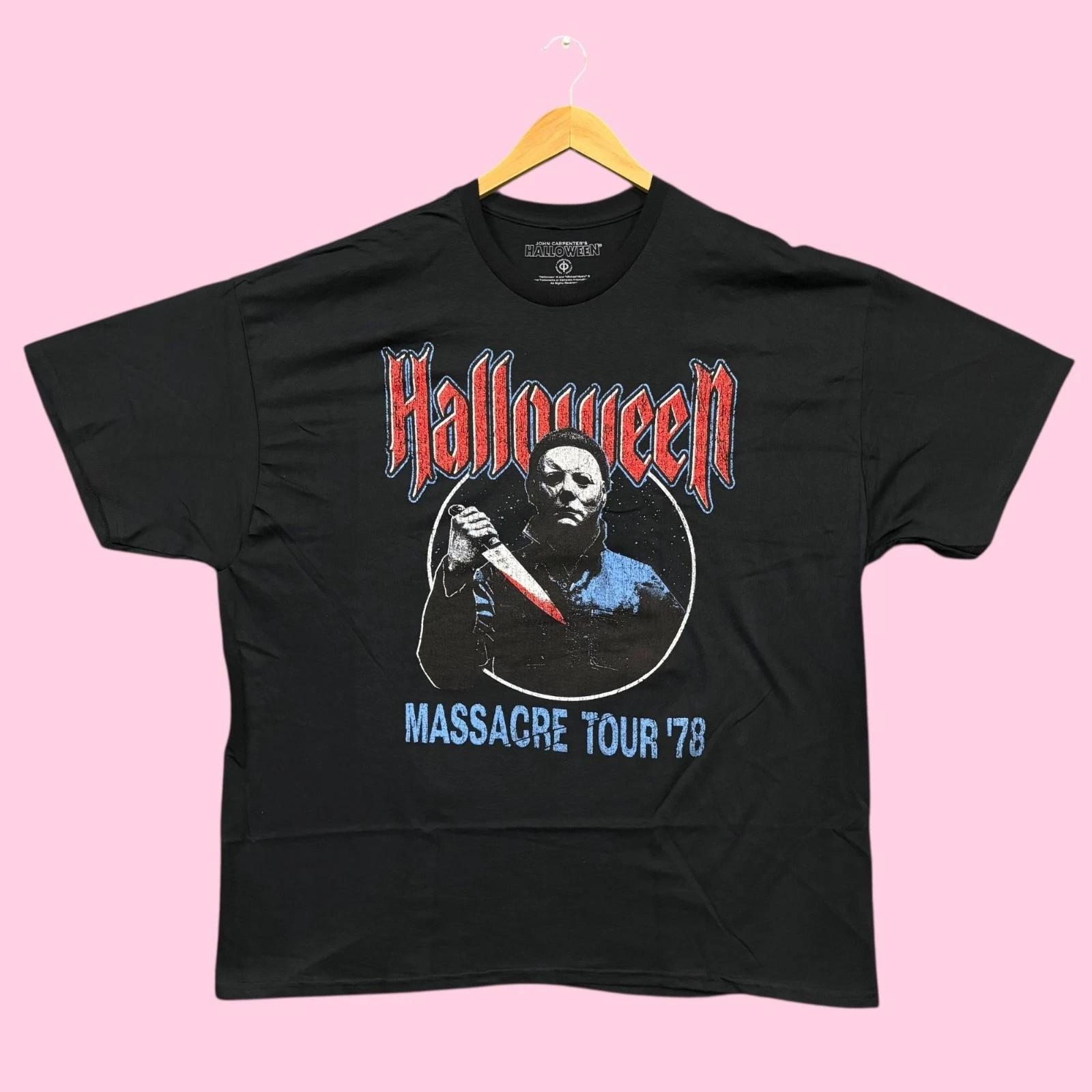 John Carpenter s Halloween Massacre Tour 78 Horror Tee 2XL M
John Carpenter s Halloween Massacre Tour 78 Horror Tee 2XL M