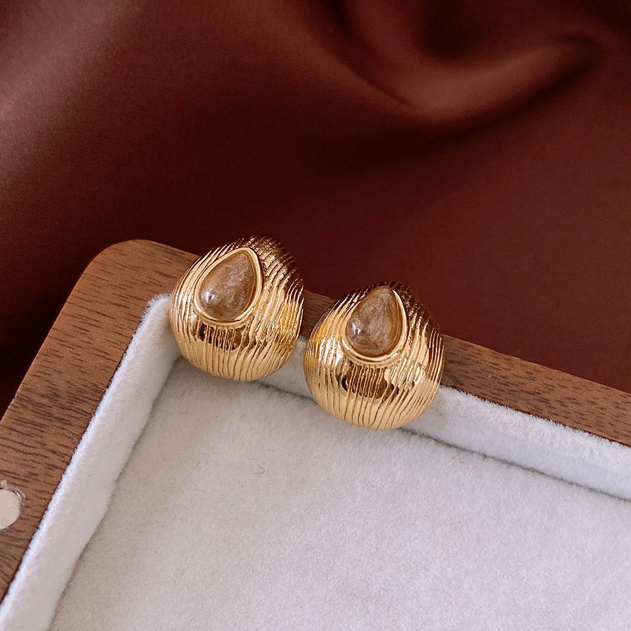 Винтажные ретро серьги-пусеты Серебряная игла - Элегантные, универсальные, высококлассные серьги в придворном стиле.
Винтажные ретро серьги-пусеты Серебряная игла - Элегантные, универсальные, высококлассные серьги в придворном стиле.