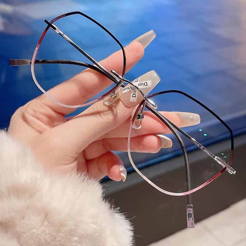 Danyang Ultralight Rimless Titanium Myopia Eyeglass Frames for Women - Prescription Fit, Enamel Color. Flat Acrylic
Danyang Ultralight Rimless Titanium Myopia Eyeglass Frames for Women - Prescription Fit, Enamel Color. Flat Acrylic