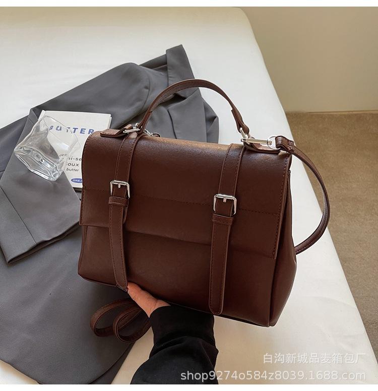 Bag Women s Premium Handbag 2025 New Large Capacity Document Backpack British Retro Casual Backpack коричневий
Bag Women s Premium Handbag 2025 New Large Capacity Document Backpack British Retro Casual Backpack коричневий