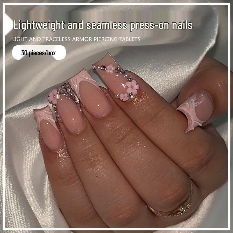 Glittering Diamond Flower French Manicure Nail Tips - Wearable European & American Style Glue Model
Glittering Diamond Flower French Manicure Nail Tips - Wearable European & American Style Glue Model