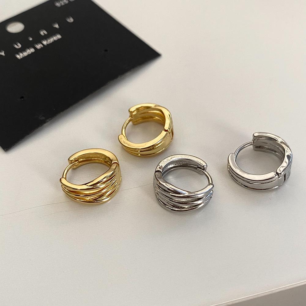 Elegant Metal Multi-Layer Winding Earrings for Women - Light Luxury Niche Design in High-Grade Gold-Plated Copper
Elegant Metal Multi-Layer Winding Earrings for Women - Light Luxury Niche Design in High-Grade Gold-Plated Copper