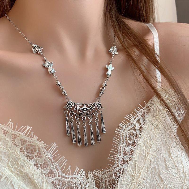 Bohemia Vintage Ethnic Silver Color Tassel Necklace For Women Gypsy Sliver Color Long Chain Necklace For Girls Tibetan Jewelry
Bohemia Vintage Ethnic Silver Color Tassel Necklace For Women Gypsy Sliver Color Long Chain Necklace For Girls Tibetan Jewelry